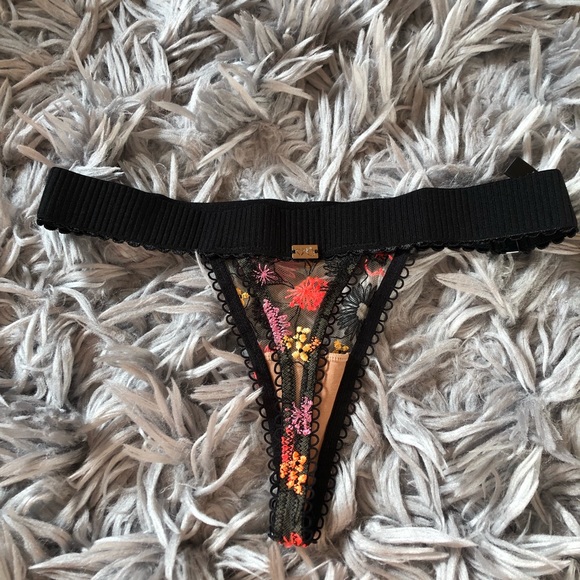 NWOT For Love & Lemons Sunrise Thong - Picture 3 of 5